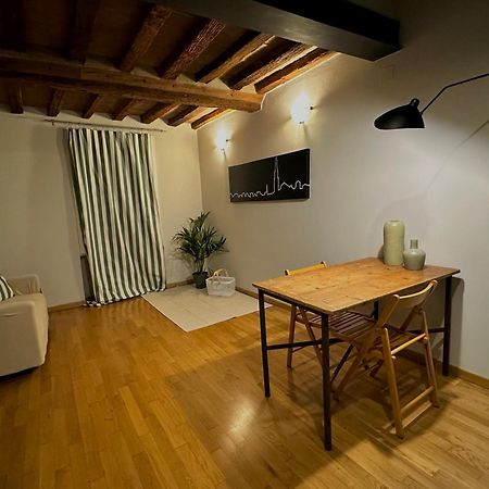 Maison Vert Appartamento In Centro Storico A Модена Экстерьер фото